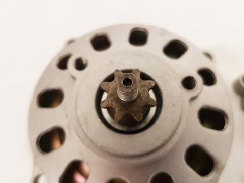 Load image into Gallery viewer, RACE CLUTCH BELL 8 TOOTH PINION FOR MINI MOTO / QUAD
